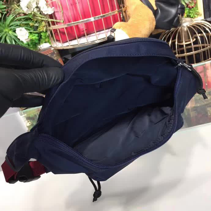 BALENCIAG巴黎世家 專櫃同步更新 帆布胸包腰包 簡約兩用包  BL1256